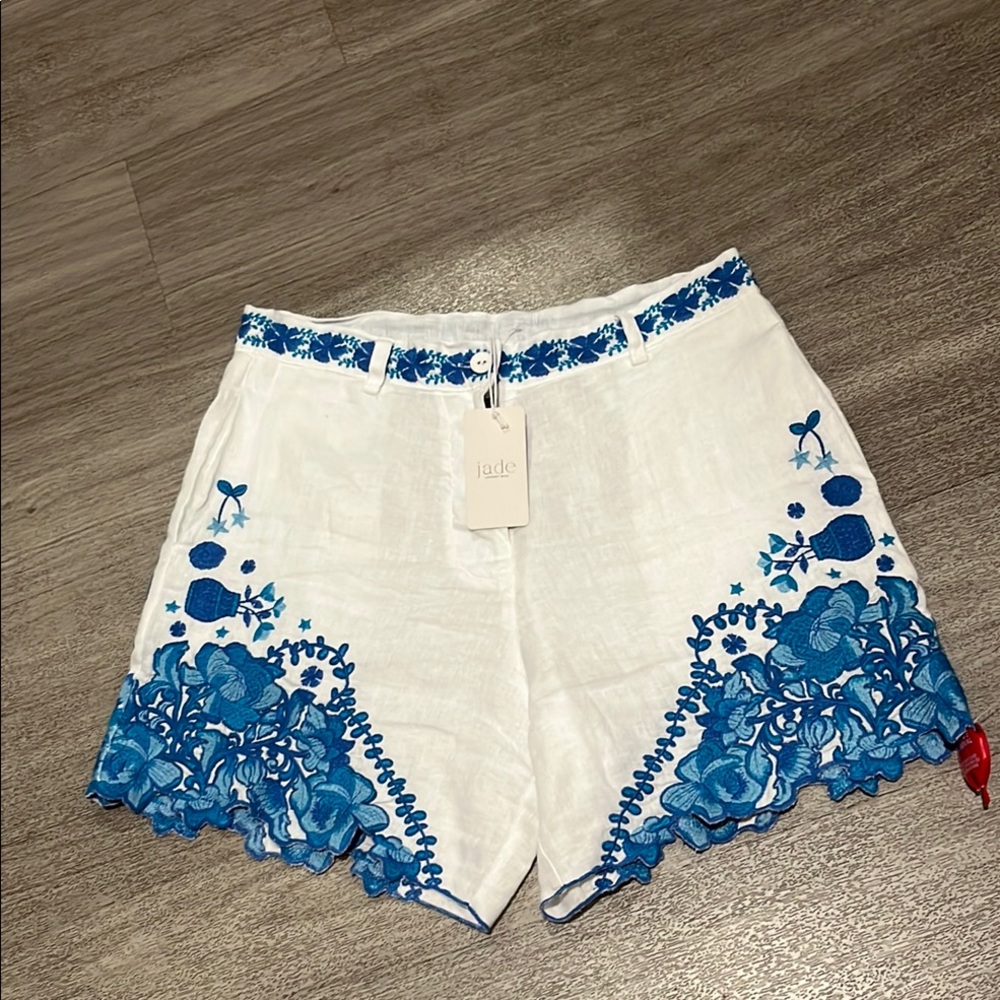 New Johnny Was Tai Linen Jade White and Blue Shorts with Ornate Design - Picture 2 of 16
